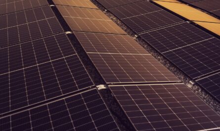découvrez la technologie solaire thermique, une solution innovante et durable pour la production d'énergie grâce à la chaleur du soleil. transformez les rayons solaires en chaleur pour le chauffage de l'eau et des espaces, tout en réduisant votre empreinte carbone.