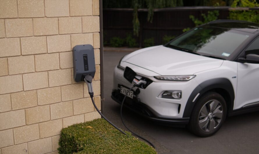 Les différentes subventions pour installer une borne de recharge à domicile.