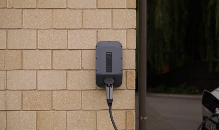 Comment choisir une borne de recharge adaptée à votre voiture électrique ?