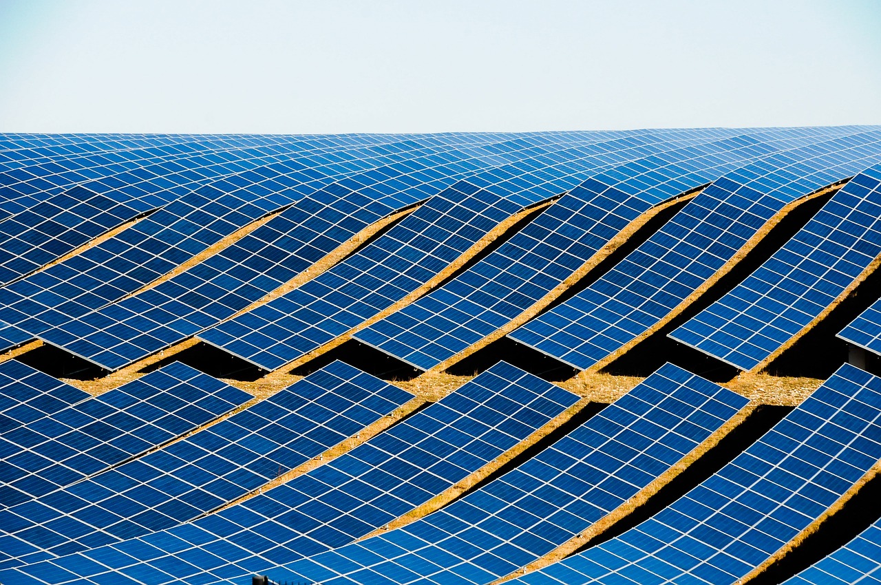 découvrez les panneaux photovoltaïques, une solution écologique et économique pour produire de l'électricité à partir de l'énergie solaire. apprenez comment ces technologies innovantes peuvent réduire votre facture d'énergie tout en contribuant à la protection de l'environnement.