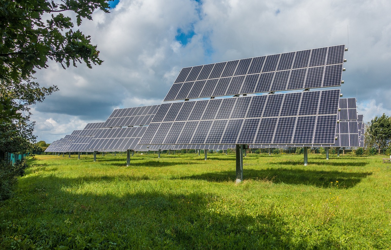 découvrez les différentes options d'énergie renouvelable qui peuvent transformer notre avenir énergétique. explorez des solutions durables telles que l'énergie solaire, éolienne, hydraulique et géothermique pour un monde plus vert et respectueux de l'environnement.
