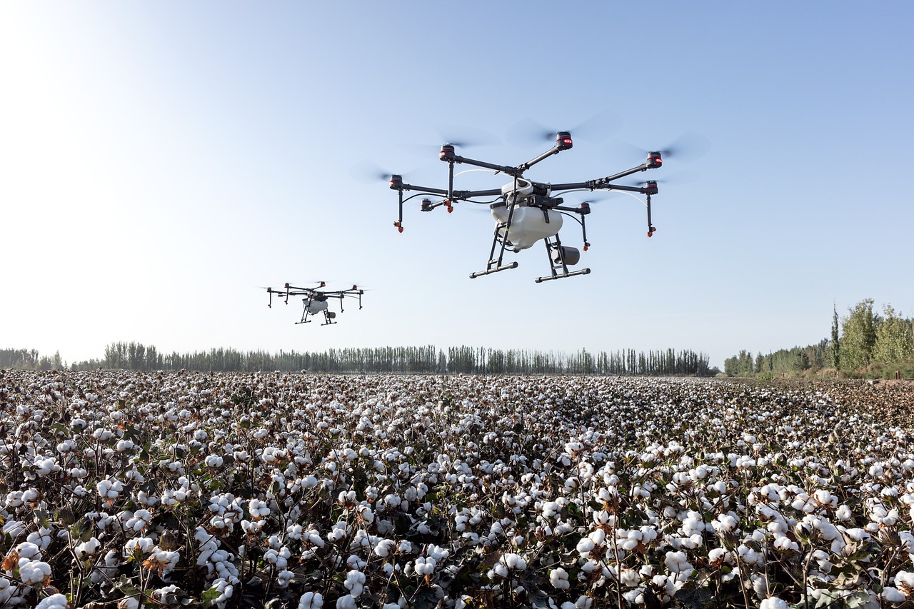 découvrez les drones solaires, une innovation technologique qui allie énergie renouvelable et performances aériennes. explorez leur utilisation dans divers secteurs, de la surveillance environnementale à l'agriculture de précision.